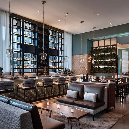 Hyatt Centric Downtown Нэшвилл Экстерьер фото The bar at the hotel